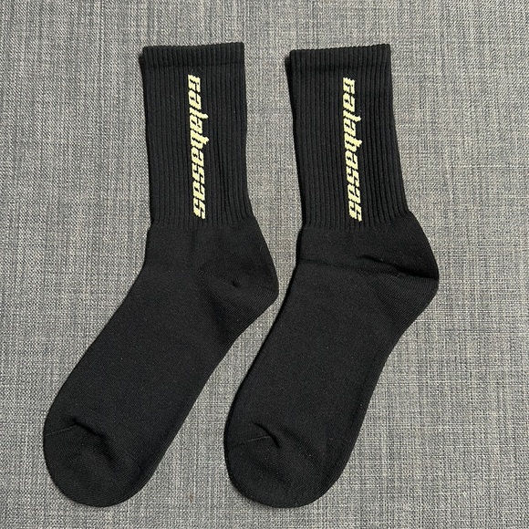 Yeezy Other - [New Old Stock] YEEZY CALABASAS black + beige socks